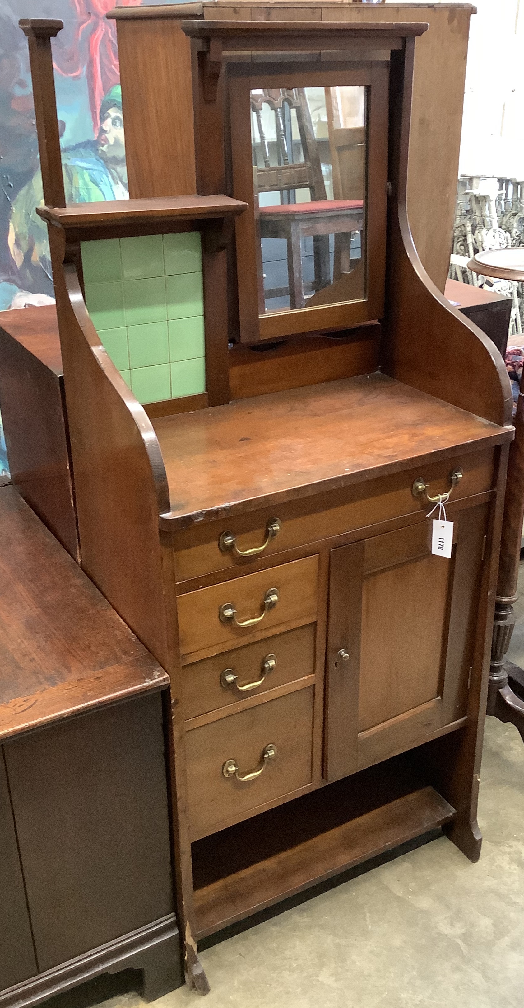 An Edwardian mahogany washstand